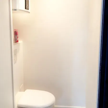 8 Min De La Plage, 2 De La Gare, 15 De St-nazaire * La Baule